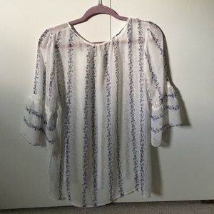 Lauren Conrad Floral Top Size Large